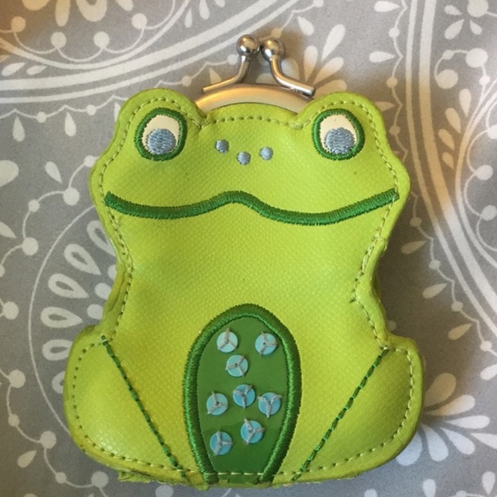 Frog coin pouch